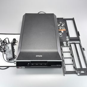Epson Perfection V 600 flat bed scanner