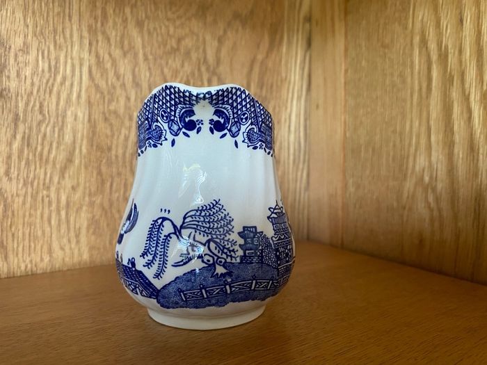 Barratt's of Staffordshire milk jug willow pattern