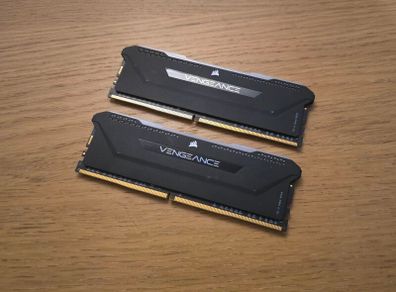 2x8gb Corsair Vengeance RGB DDR4 3600mhz