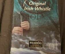 How to Play the Penny Whistle book Feadog D Tin Whistle Tutor Book