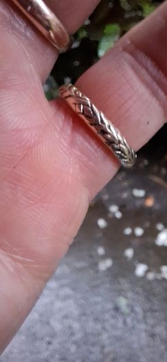 Antique 8ct Gold Diamond Ring