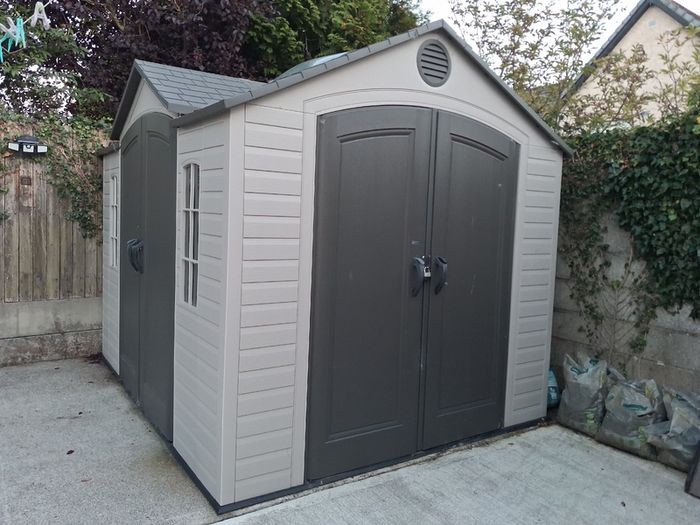 Lifetime brand 8 ft. X 10 ft. (3.05 metre X 2.44 metre) outdoor maintenance free storage shed