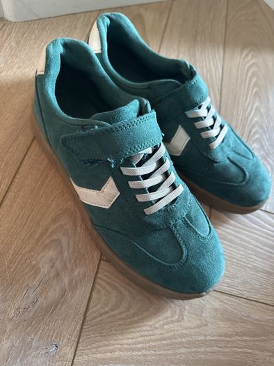 Runners/shoes