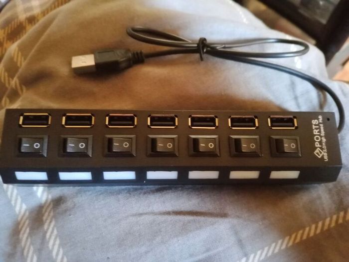7 Slot USB Tower