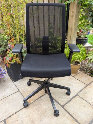 ergonomic office chair