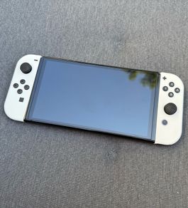 Nintendo Switch OLED 64gb BOXED