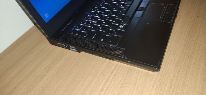 Dell Latitude E6410 Laptop backlit keyboard