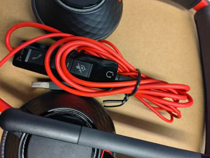 Poly (Polycom) Blackwire 5220 Wired Headset - Flexible Noise-Canceling Boom Mic - Ergonomic Design - Connect to PC/Mac, Mobile via USB-A, or 3.5 mm - Works w/Teams, Zoom/ Used