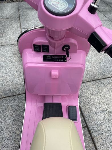 kids 12v ride on Vespa