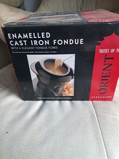 Fondu Set- Cast Iron Brand new in Box