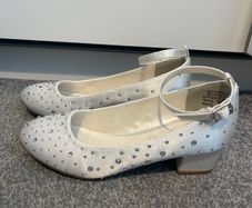 monsoon girls heels