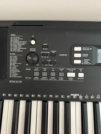 Yamaha PSR-E363 Keyboard