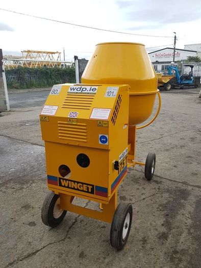 Cement mixer