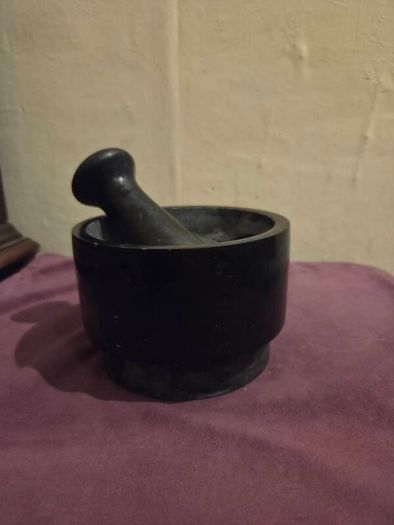 Large Mortar and Pestle