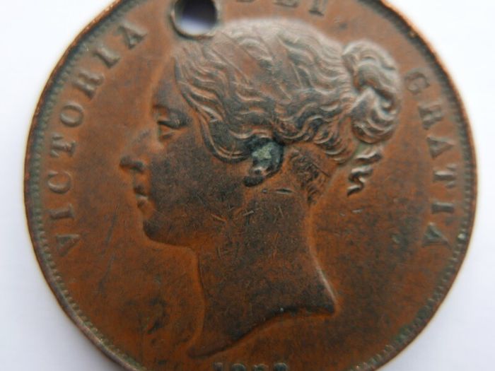 Victoria 1853 Copper Young Head Penny