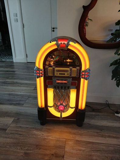 Retro Juke Box