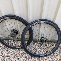 Roval CLX 40 carbon wheelset
