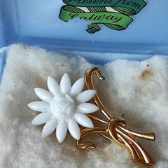 Vintage Galway brooch