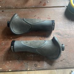 handle bar grips