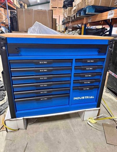 Brand New 13drawer Tool Chest