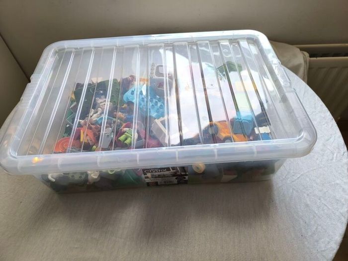 Lego Duplo Bundle (Many Minifigures)