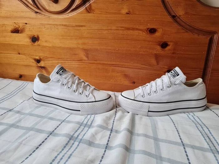 Converse chuck Taylor platform low Size 5 eu 37.5 white canvas in excellent condition