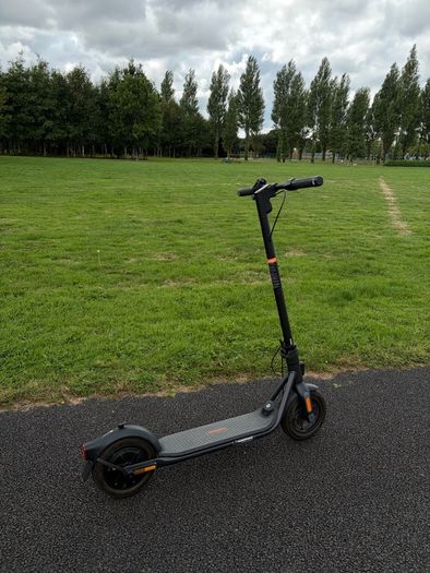 Segway Ninebot KickScooter F2