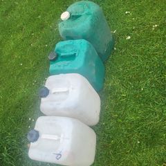 plastick containers