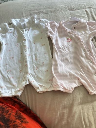 Baby girl, sleep suits