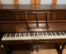 Upright Piano Very Good Condition