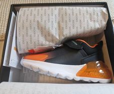 Geox Light Up Size 10UK Junior