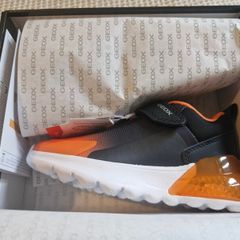 Geox Light Up Size 10UK Junior