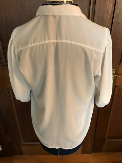 White Short Sleeve V-neck Blouse