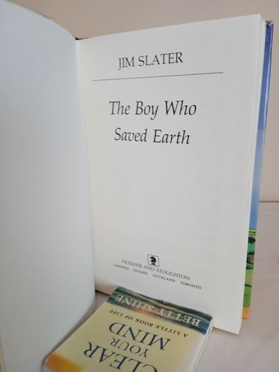 The Boy Who Saved Earth by Jim Slater (GT478)