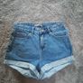 High waist demin shorts Image 3