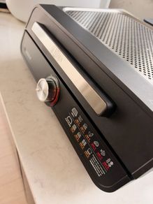 Ninja Sizzle Indoor Grill & Flat Plate Both Plates Included