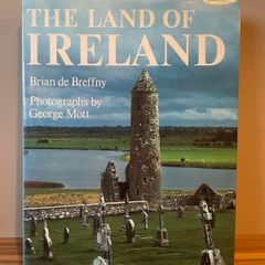 The Land of Ireland by Brian de Breffny (1985)