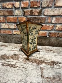 vintage Flowerpot stand umbrella