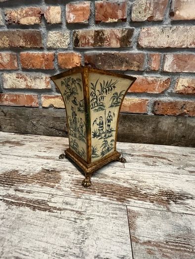 vintage Flowerpot stand umbrella