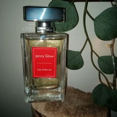 Jenny Glow Oak & Berries