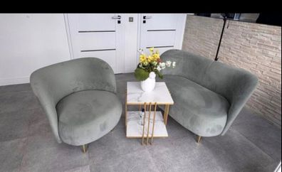 Beautiful matching lounge set Sofa and chair