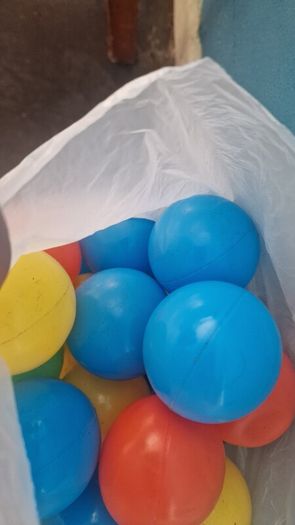 balls