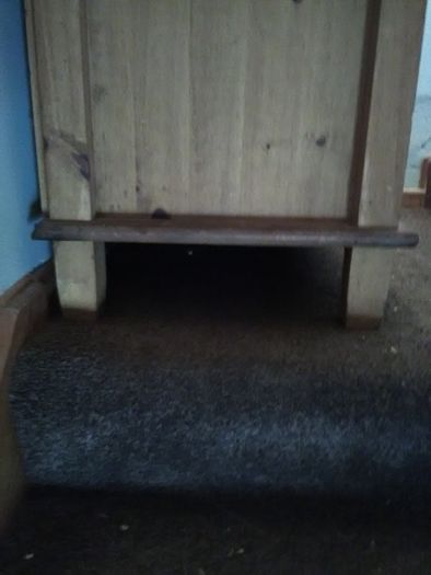 chest of drawers mirror Table