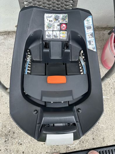 Mamas and Papas pram + Cybex seat and isofix bundle