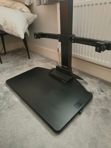 Yo-yo Standing desk converter and anti fatigue mat