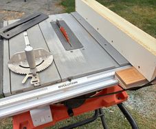 Table saw