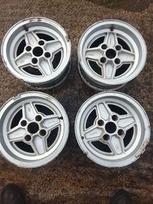 Ford 4 spokes