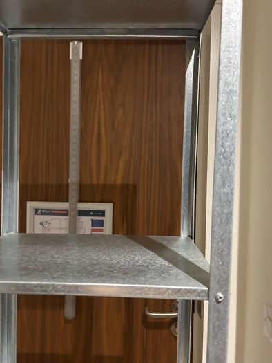 shelving unit
