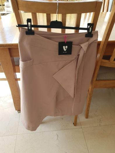 V by Very blush pink/beige wrap skirt size 10 bnwt