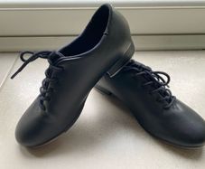 So Danca tap shoes kids perfect condition UK size 13